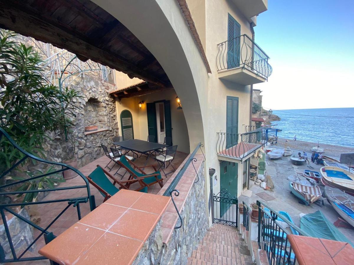 La Casa Al Mare Lägenhet Nerano Exteriör bild
